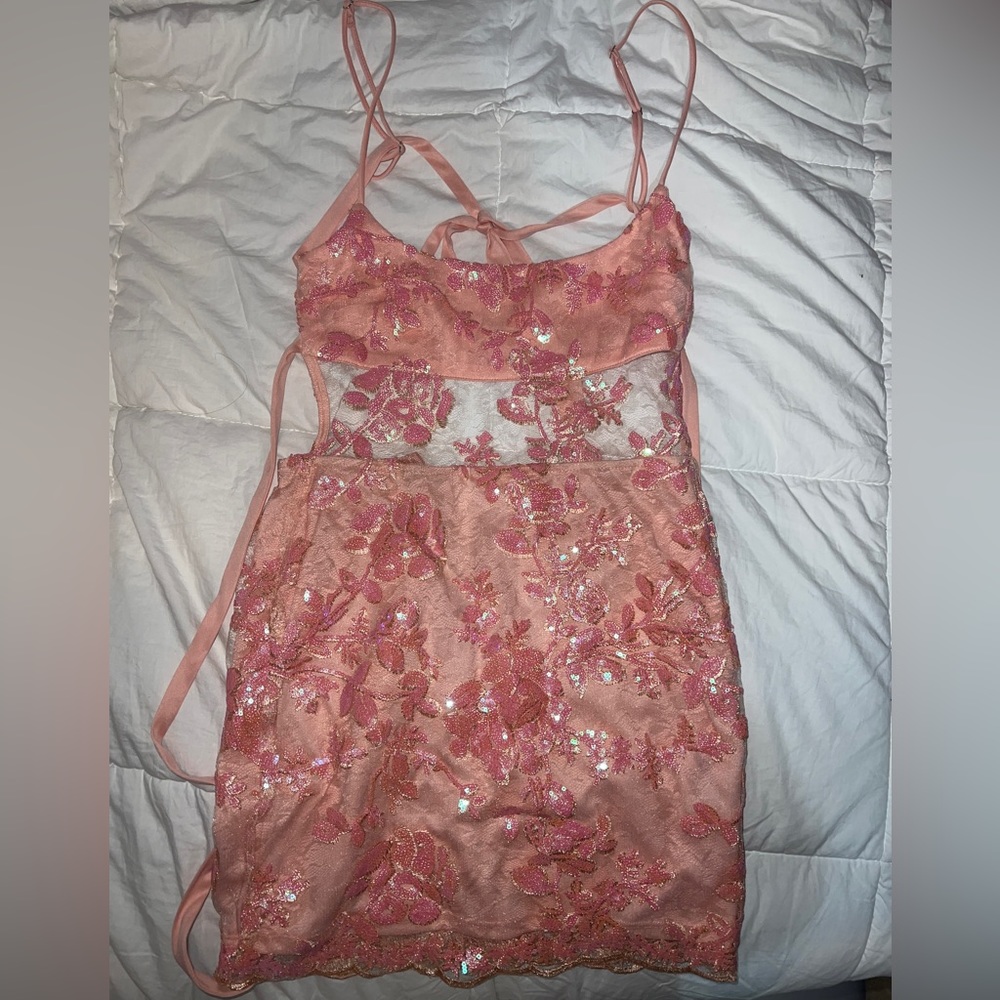 LUCY IN THE SKY Bodycon Dress in Pink Iridescent Sequin